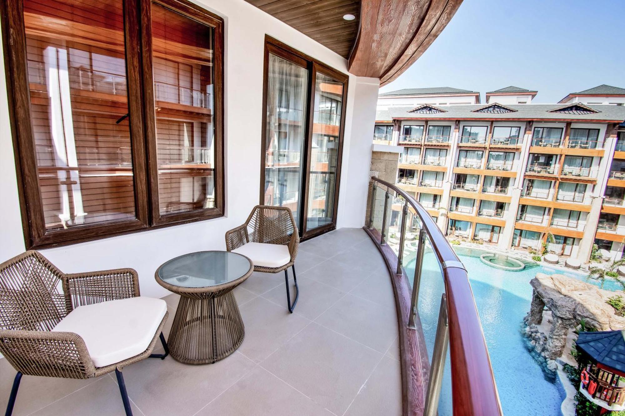 Mandarin Bay Resort And Spa Balabag  Exterior photo