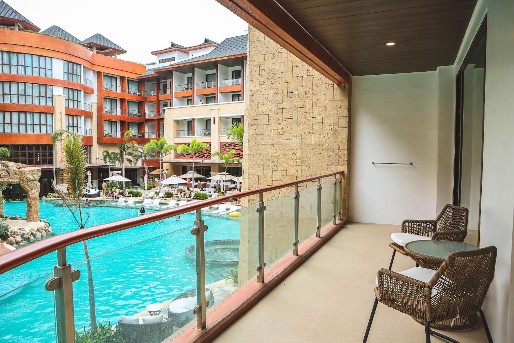 Mandarin Bay Resort And Spa Balabag  Exterior photo