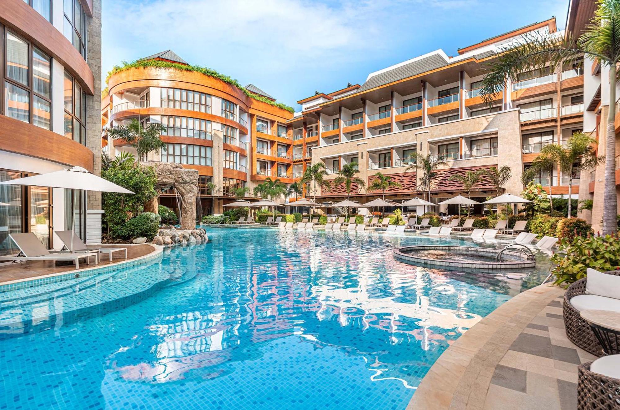 Mandarin Bay Resort And Spa Balabag  Exterior photo