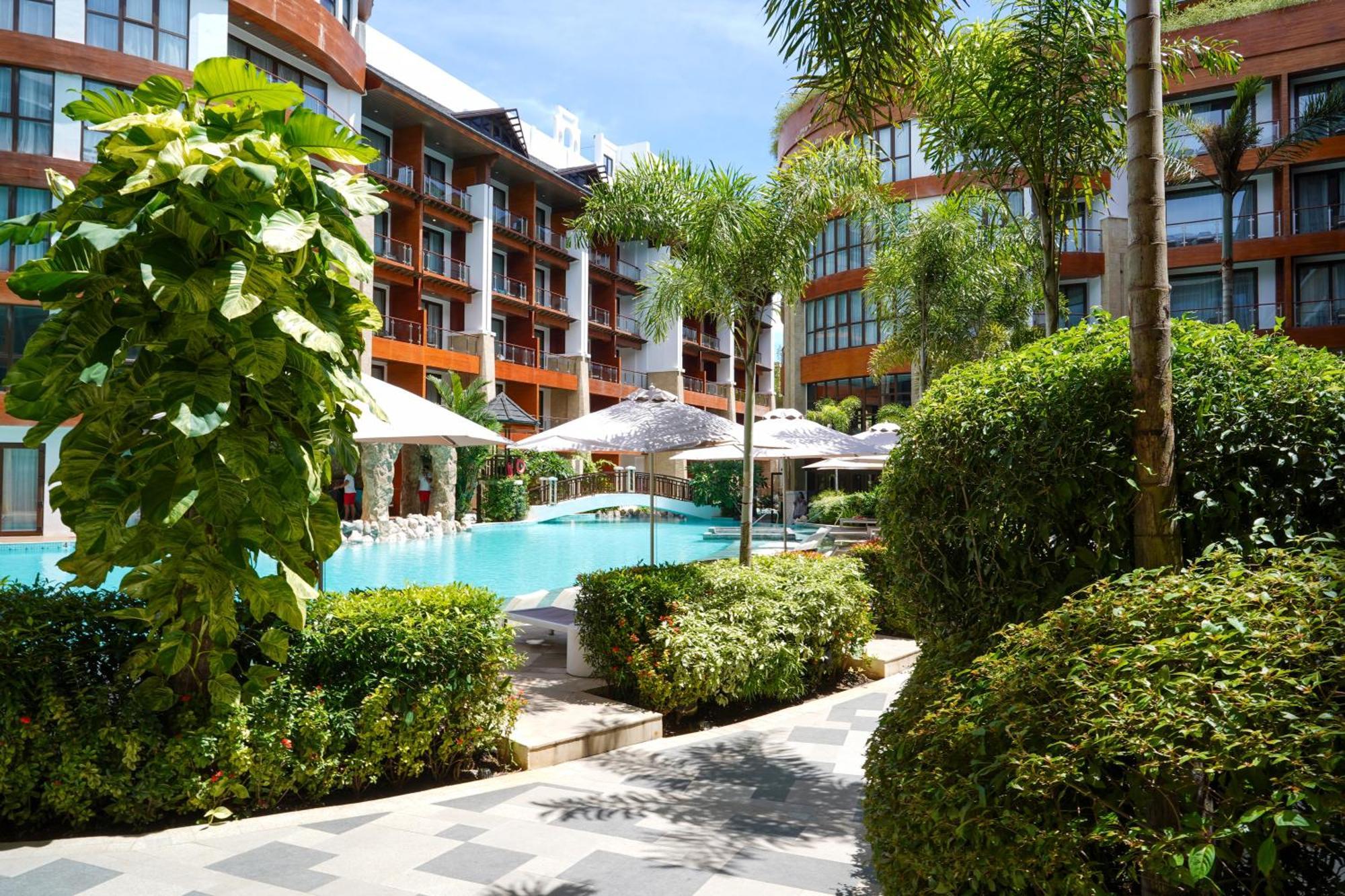 Mandarin Bay Resort And Spa Balabag  Exterior photo